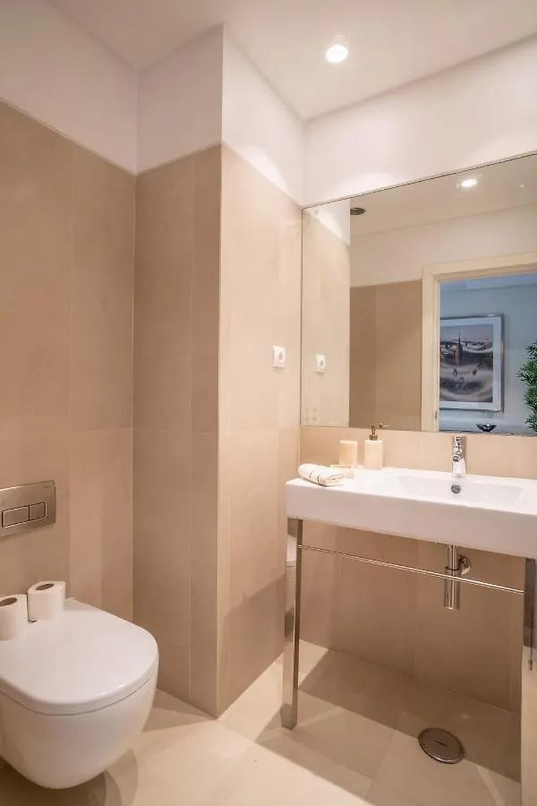 Movenpick Apartment Funchal  Funchal (Madeira)